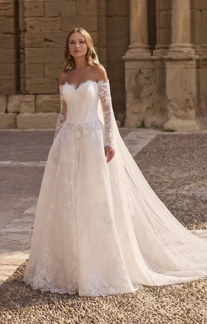 Shop Bridal Dresses Online to Shine on Your D Day